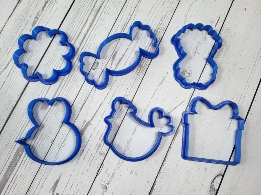 Cookie cutters for repeated cookie shapes